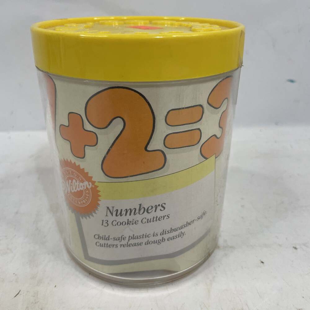 VTG 1990 Wilton Cookie Cutters Numbers - 13 Cutters
